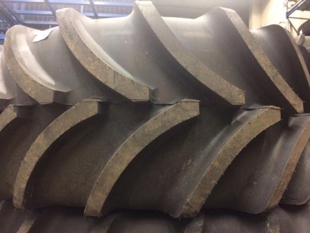 Шина пневматическая 600/70R28 VREDESTEIN TRAXION XXL 157D TL